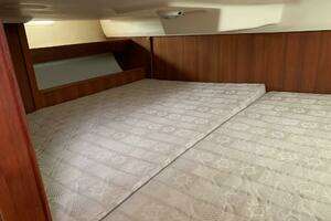 2001 Hunter 340 thumbnail 26