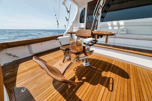 2023 Viking 64 Convertible- SIN PELO- Cockpit