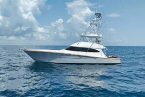 2023 Viking 64 Convertible- SIN PELO- Port