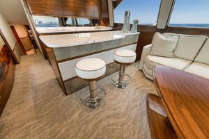 2023 Viking 64 Convertible- SIN PELO- Salon