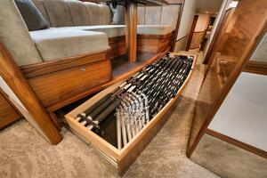 2023 Viking 64 Convertible- SIN PELO- Dinnette Rod Storage