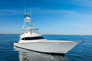 2023 Viking 64 Convertible- SIN PELO- 