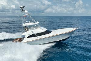 2023 Viking 64 Convertible- SIN PELO- STBD Profile