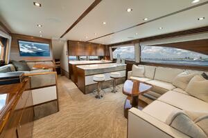 2023 Viking 64 Convertible- SIN PELO- Salon