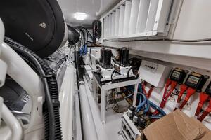 2023 Viking 64 Convertible- SIN PELO- Engine Room
