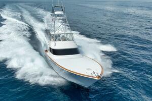 2023 Viking 64 Convertible- SIN PELO- Bow
