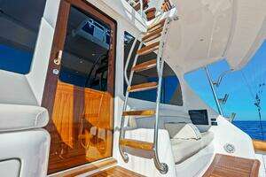 2023 Viking 64 Convertible thumbnail 52