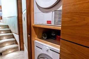 2023 Viking 64 Convertible- SIN PELO- Laundry