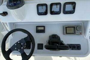 1997 Intrepid 339wa thumbnail 32