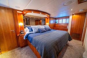 PRIMETIME 98ft Queenship Yacht For Sale