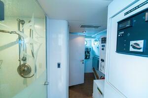 PRIMETIME 98ft Queenship Yacht For Sale