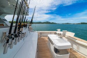 PRIMETIME 98ft Queenship Yacht For Sale