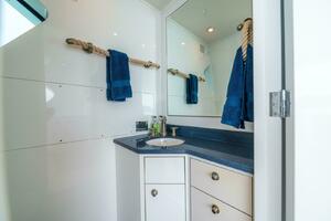 PRIMETIME 98ft Queenship Yacht For Sale