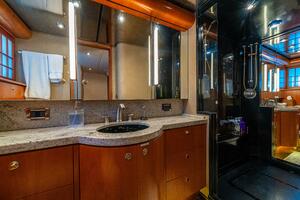 PRIMETIME 98ft Queenship Yacht For Sale