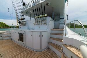 PRIMETIME 98ft Queenship Yacht For Sale