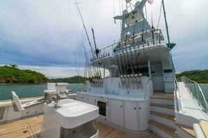 PRIMETIME 98ft Queenship Yacht For Sale