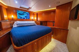 PRIMETIME 98ft Queenship Yacht For Sale