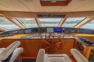 PRIMETIME 98ft Queenship Yacht For Sale