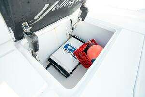 2014 Yellowfin 39 thumbnail 23