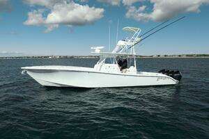 2014 Yellowfin 39 thumbnail 3