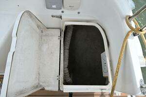 2002 Catalina 36 MKII thumbnail 26
