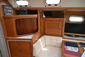 2002 Catalina 36 MKII thumbnail 40