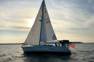 2002 Catalina 36 MKII thumbnail 3