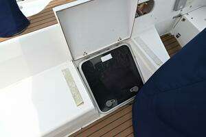 2002 Catalina 36 MKII thumbnail 18
