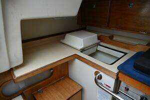 2002 Catalina 36 MKII thumbnail 33