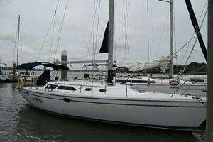 2002 Catalina 36 MKII thumbnail 4