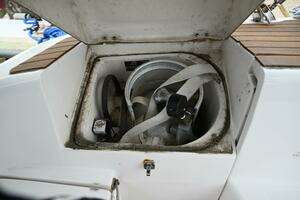 2002 Catalina 36 MKII thumbnail 25