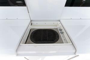 2004 Viking 48 Convertible 