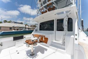 2004 Viking 48 Convertible 