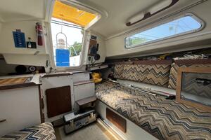 30ft Pearson Yacht For Sale