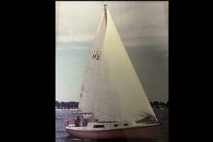 30ft Pearson Yacht For Sale