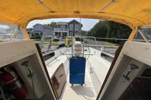 30ft Pearson Yacht For Sale