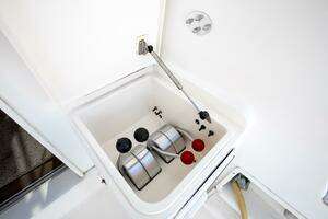 1999 Ocean Yachts 48 Super Sport thumbnail 14