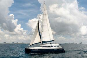 BellaMaggio 48ft Fountaine Pajot Yacht For Sale