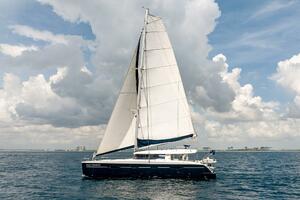 BellaMaggio 48ft Fountaine Pajot Yacht For Sale