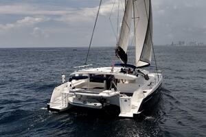 BellaMaggio 48ft Fountaine Pajot Yacht For Sale