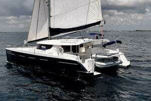 BellaMaggio 48ft Fountaine Pajot Yacht For Sale