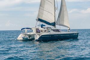 BellaMaggio 48ft Fountaine Pajot Yacht For Sale
