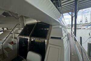 1993 Johnson 56 High Tech Motor Yacht thumbnail 22
