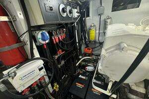 1993 Johnson 56 High Tech Motor Yacht thumbnail 98