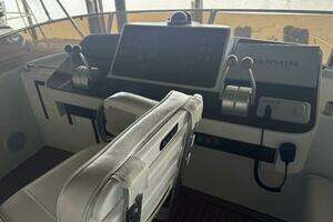 1993 Johnson 56 High Tech Motor Yacht thumbnail 32