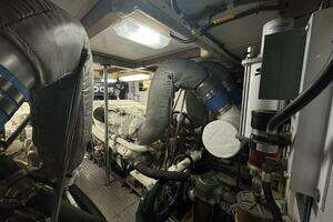 1993 Johnson 56 High Tech Motor Yacht thumbnail 92