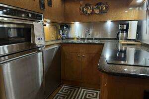 1993 Johnson 56 High Tech Motor Yacht thumbnail 61