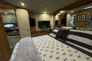 1993 Johnson 56 High Tech Motor Yacht thumbnail 71