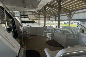 1993 Johnson 56 High Tech Motor Yacht thumbnail 11