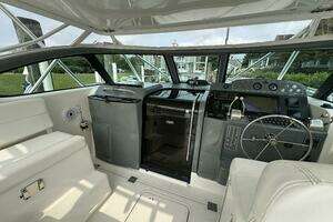 2001 Tiara Yachts 3800 Open thumbnail 15